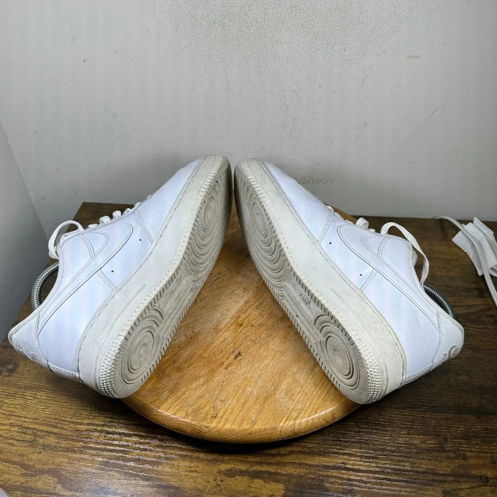 Nike Air Force 1 Low White Leather Sneakers Men's Size 10.5 Shoes 315122-111 - Picture 4 of 9